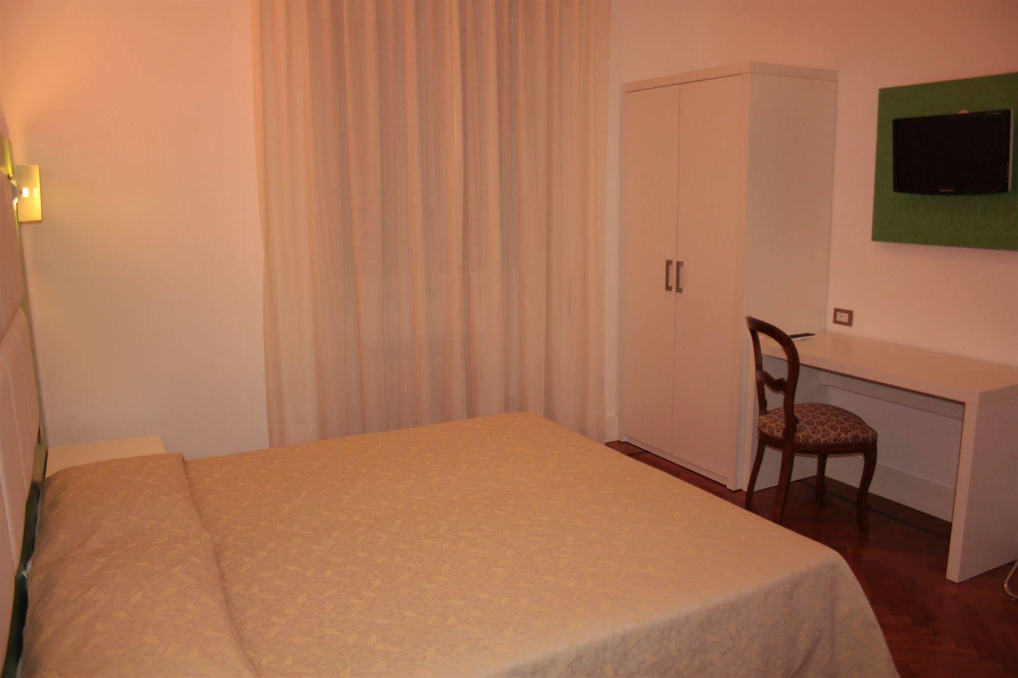 Hotel Da Cesare Stresa Zewnętrze zdjęcie